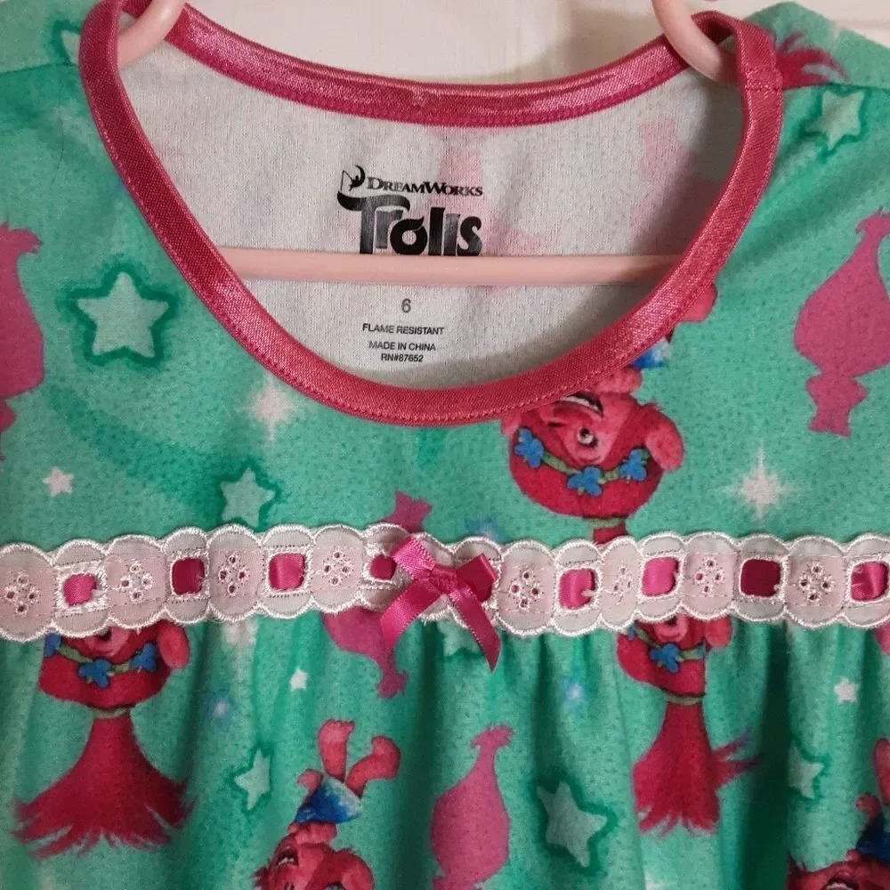 Dreamworks trolls flannel